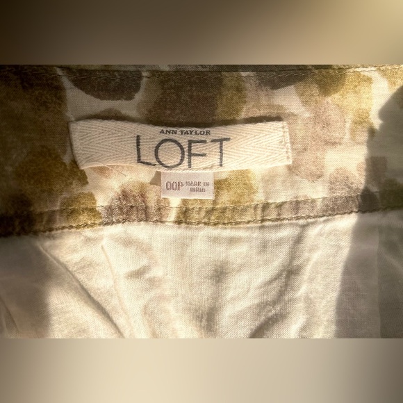 Ann Taylor LOFT / Mid Thigh Skirt w Slip / Runs Large - Picture 8 of 8